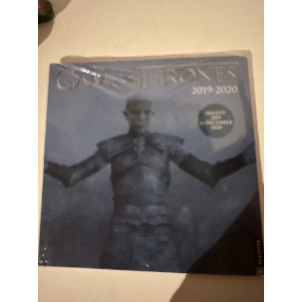 Game of Thrones 2019-2020 17-Month Calendar by HBO New SEALED